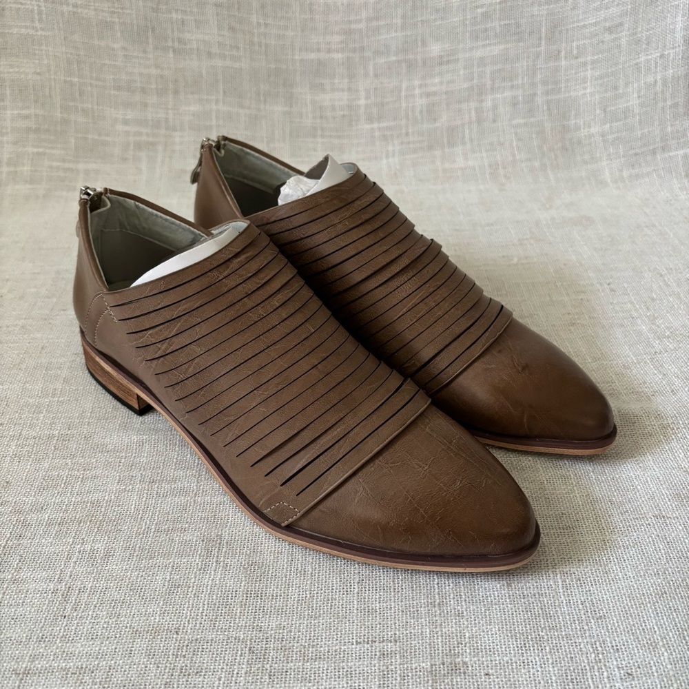 NEW ARider Girl Alana Taupe Brown Oxford Pointed Toe Loafers Flats Ankle Boots 9